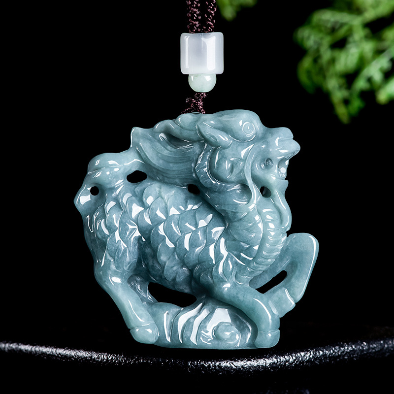Necklace Pendant - Collier pendentif Kylin en jadéite birmane,
