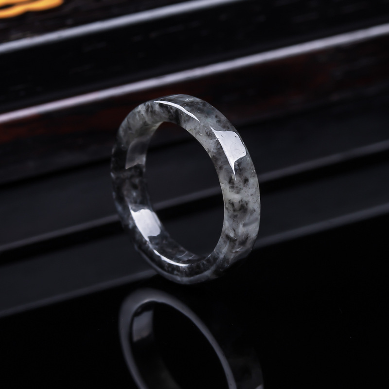 Jewelry & Watches Spółka Z Ograniczoną Odpowiedzialnością Sp Z Oo - Bague en jadéite noire de Birmanie,