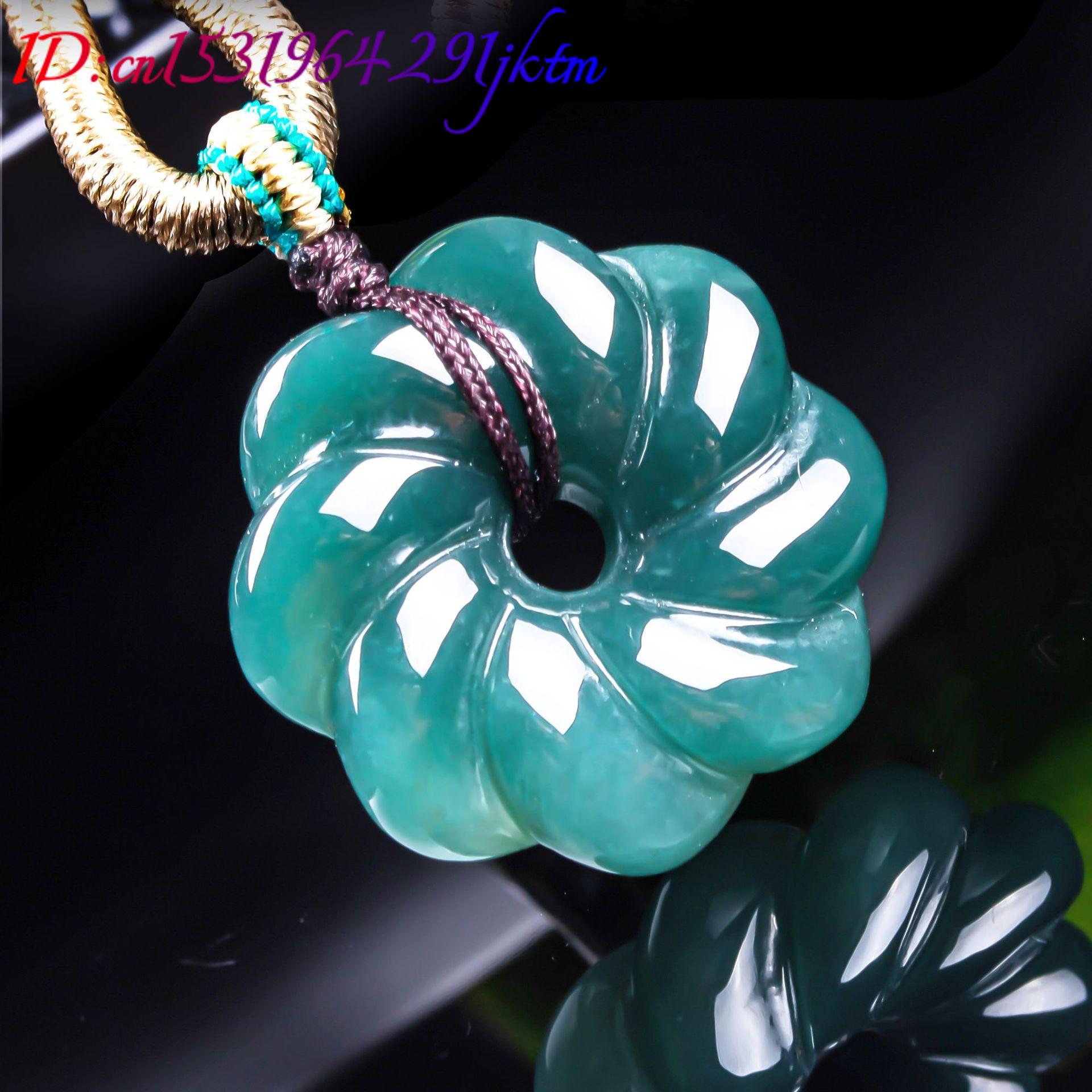 Collier avec pendentif en jade - Jewelry & Watches Spółka Z Ograniczoną Odpowiedzialnością Sp Z Oo avis et prix