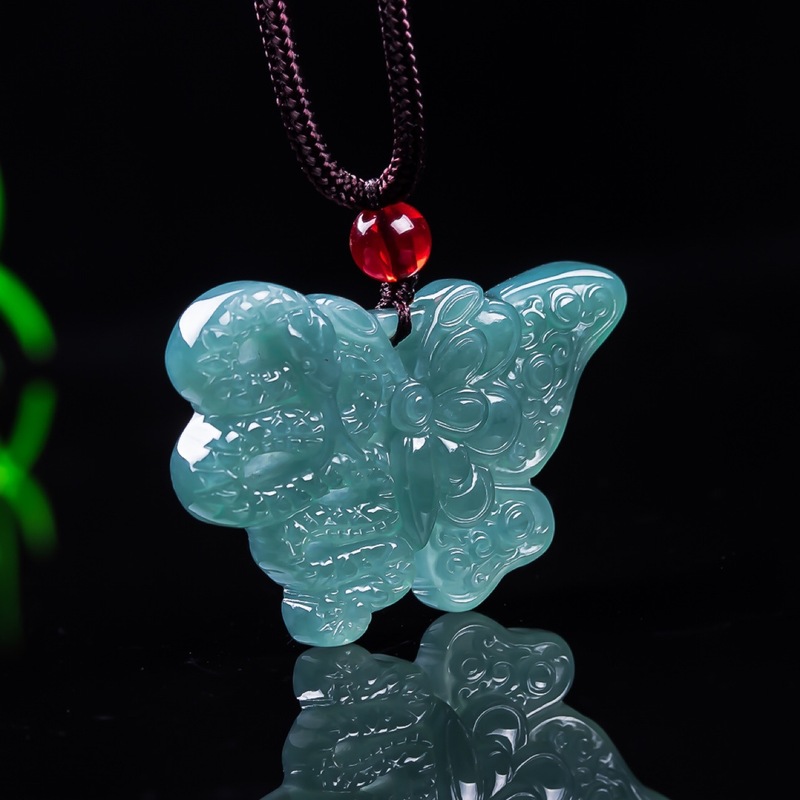 Jadeite naturelle de qualité A - Jewelry & Watches Spółka Z Ograniczoną Odpowiedzialnością Sp Z Oo avis et prix