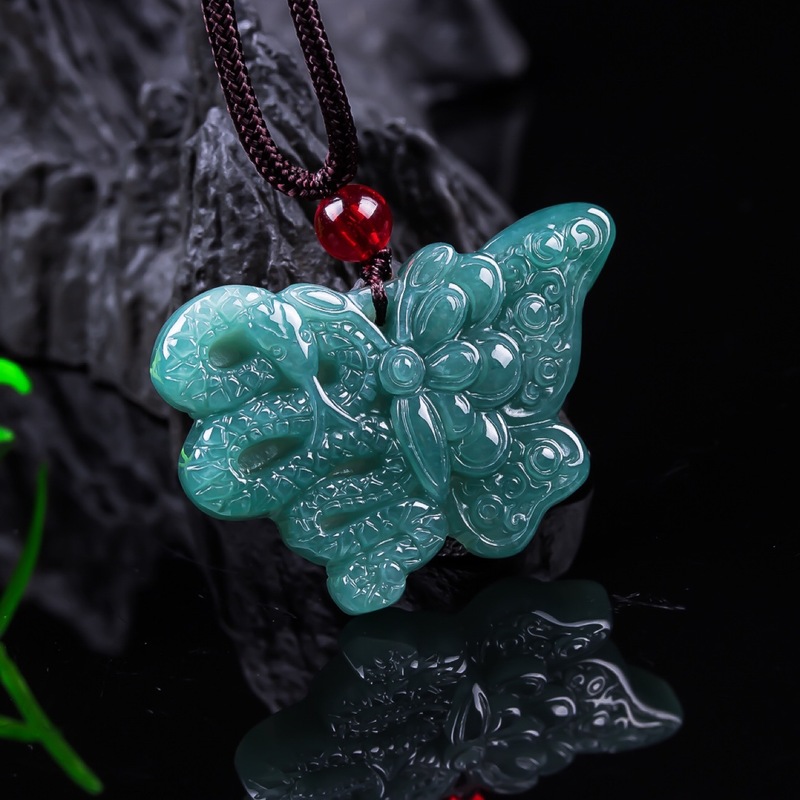 Jadeite naturelle de qualité A - Jewelry & Watches Spółka Z Ograniczoną Odpowiedzialnością Sp Z Oo avis et prix