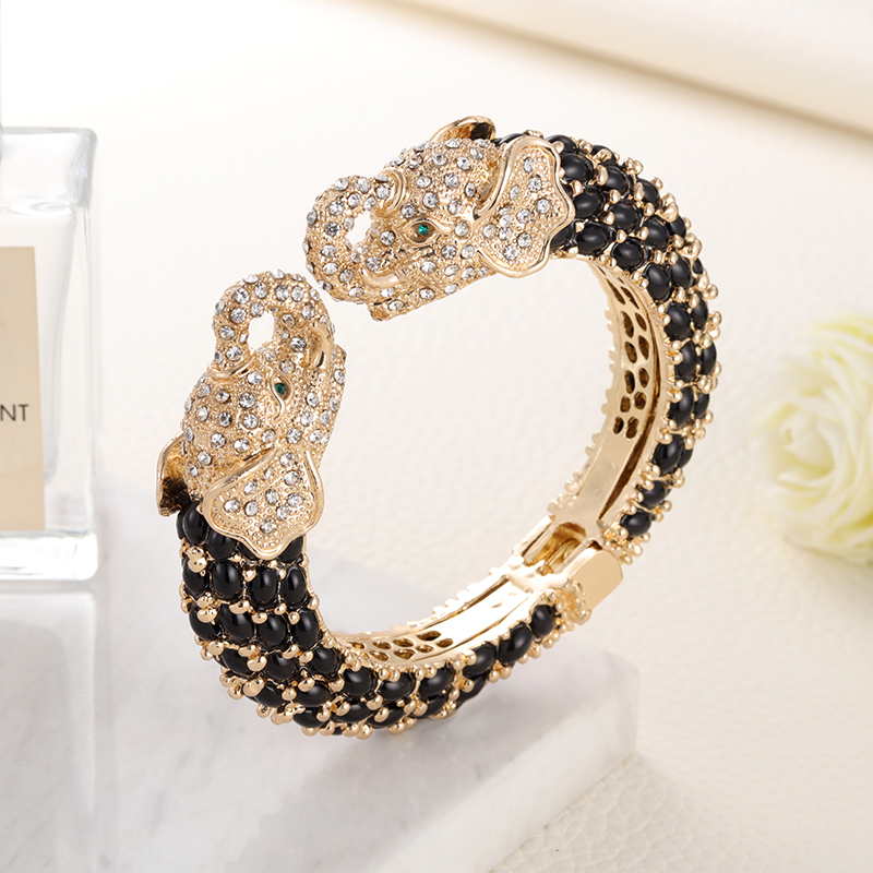 Sally's Paradise-Bracelets en  - Paradise Jewelry & Watches Dolphin Mall avis et prix