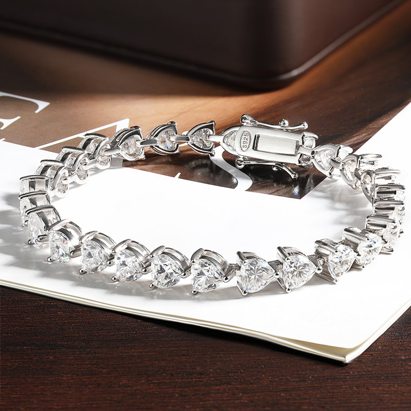 Bracelet tennis en moissanite  - Fine Jewelry Watches Women avis et prix