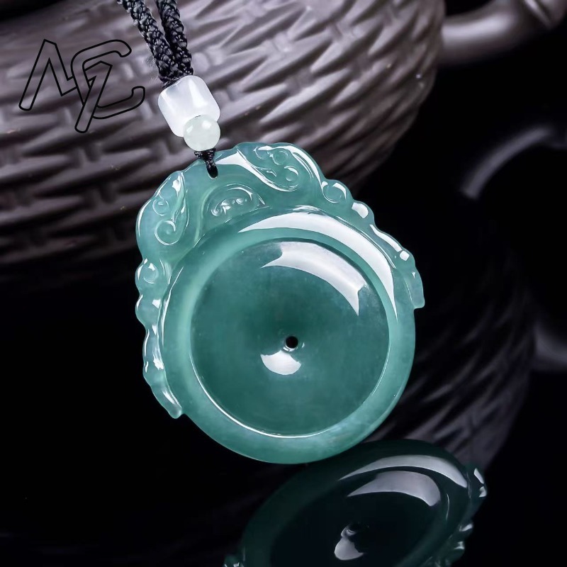 Pendentif Dragon en Jadeite Na - Jewelry & Watches Vitopoulos Reviews avis et prix