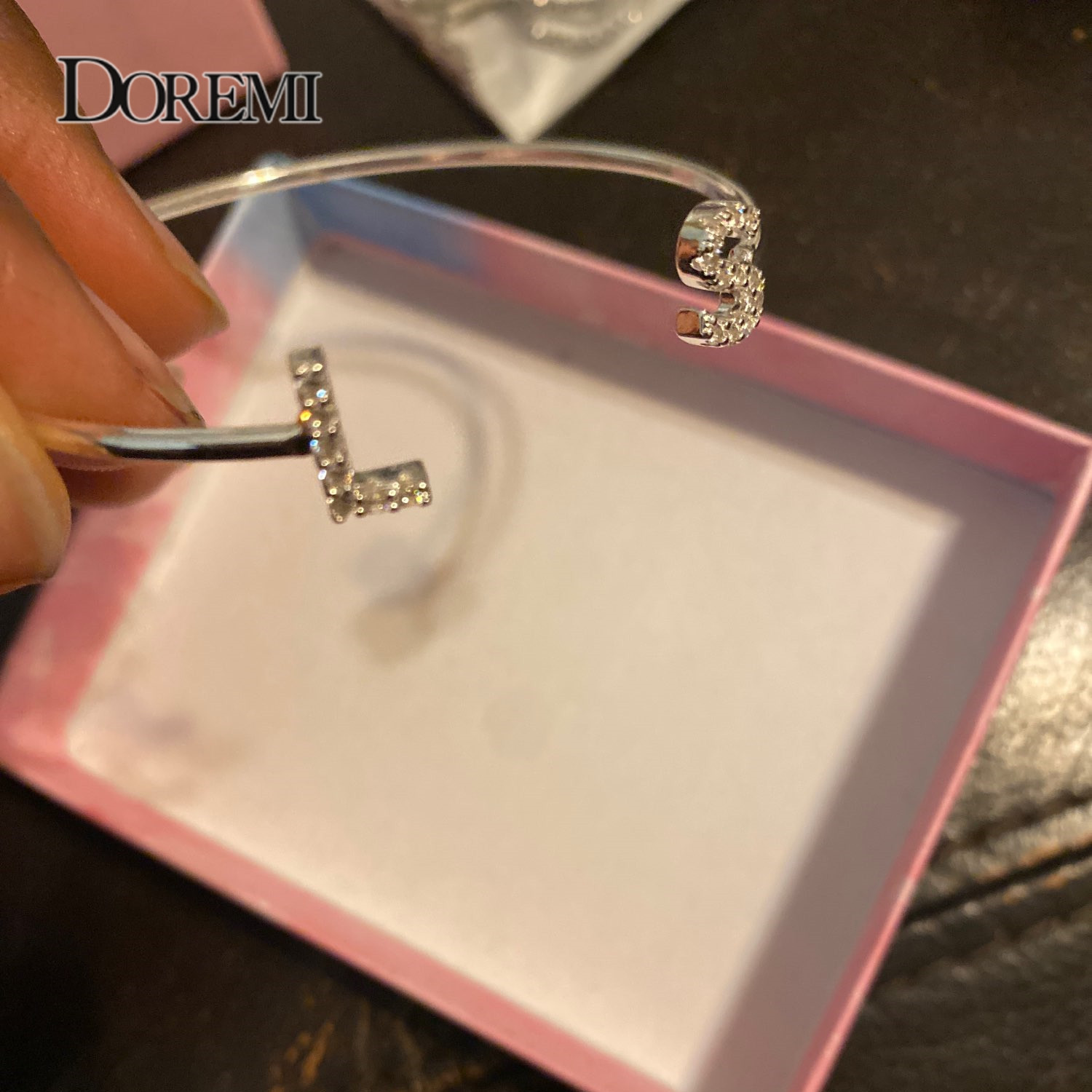 DOREMI – Bracelet avec lettres - Cuff Bangle Bracelet avis et prix